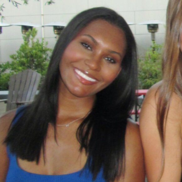 Meet your Posher, Eden - Picture 1 of 1